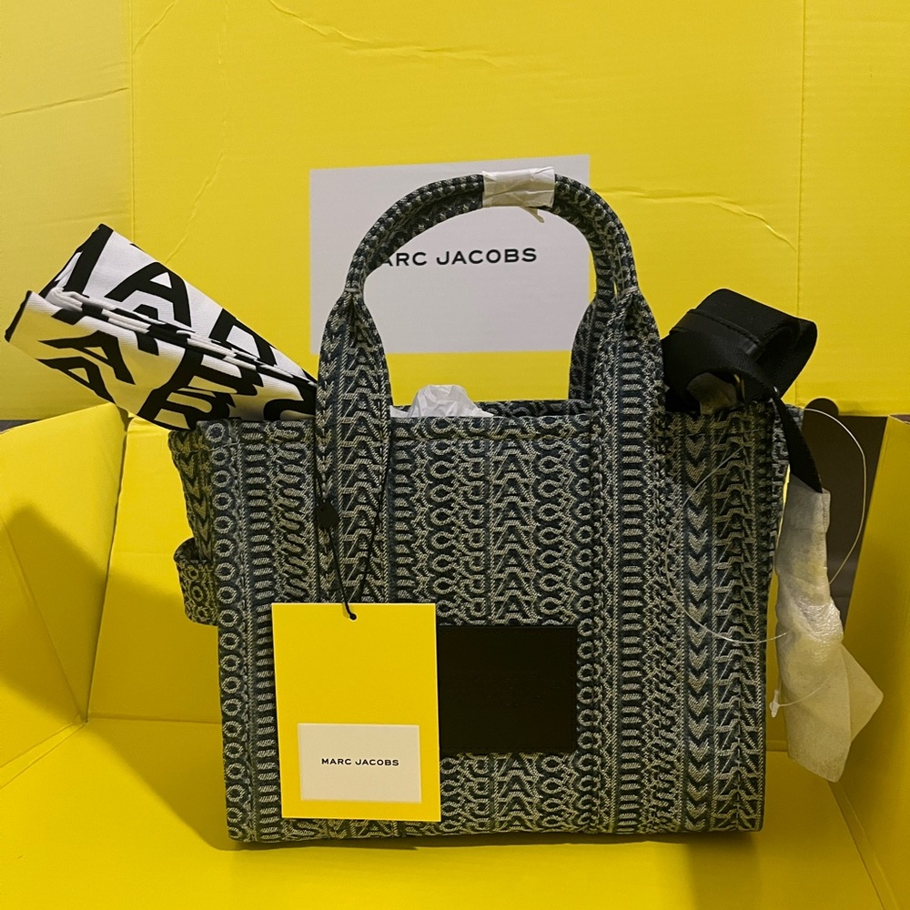 Marc jacobs,Tote, small, wash monogram denim,new with tags,authentic